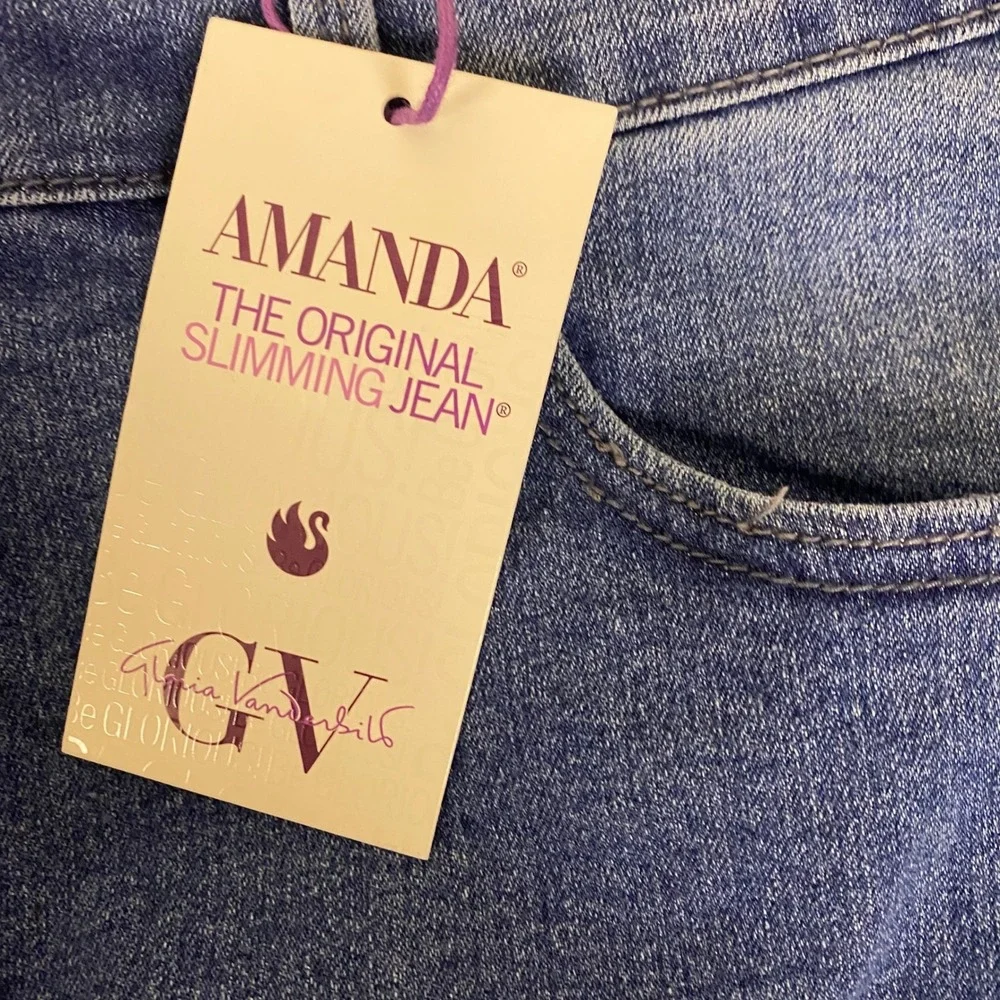 Gloria Vanderbilt gloria vanderbilt